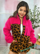 Load image into Gallery viewer, Cortney Sherpa-Hot Pink/Leopard