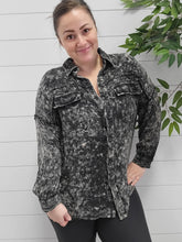 Load image into Gallery viewer, Amber Acid Washed Button Up